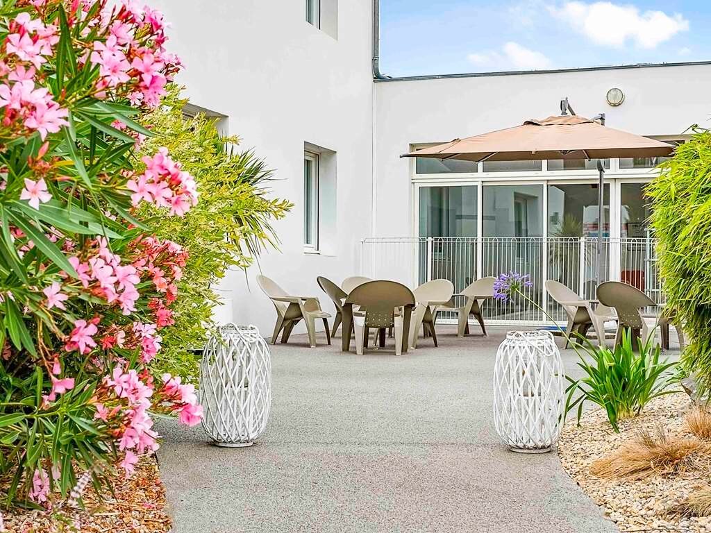 booking hotel saint gilles croix de vie