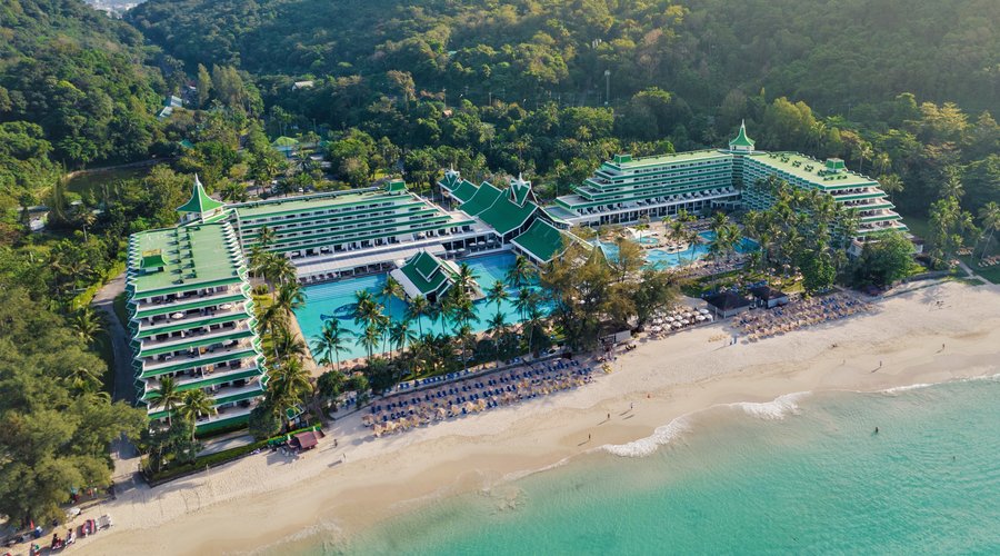 A luxurious beach getaway like no other awaits you at Le Méridien Phuket Beach Resort.