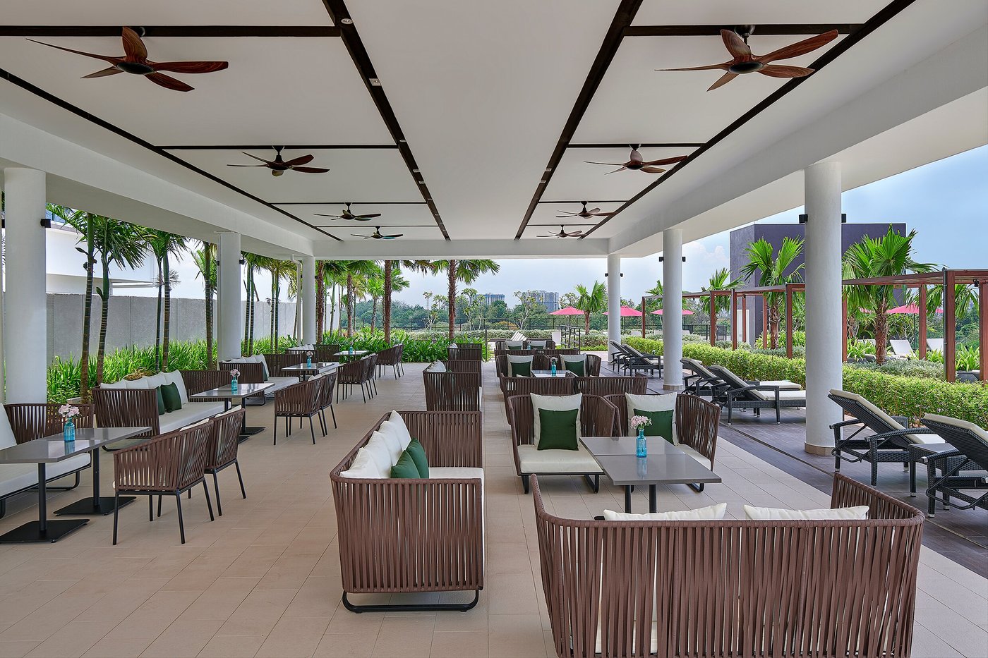 Courtyard by Marriott Melaka Pool Pictures & Reviews - Tripadvisor