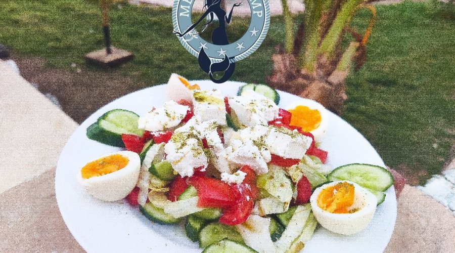 Greek salad it's made by love 💕