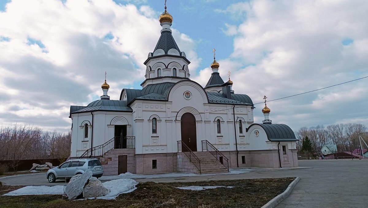 Храм в честь Иверской иконы Божьей Матери с нижним пределом в честь святых  апостолов Петра и Павла, Новоалтайск - Tripadvisor