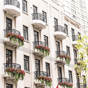 This unique pale building features exquisite pattern, private balcony & decorative design. 装饰艺术建筑外观。