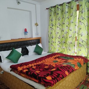 It is a  rental property. You feel comfortable here.