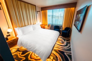 Room & Suite