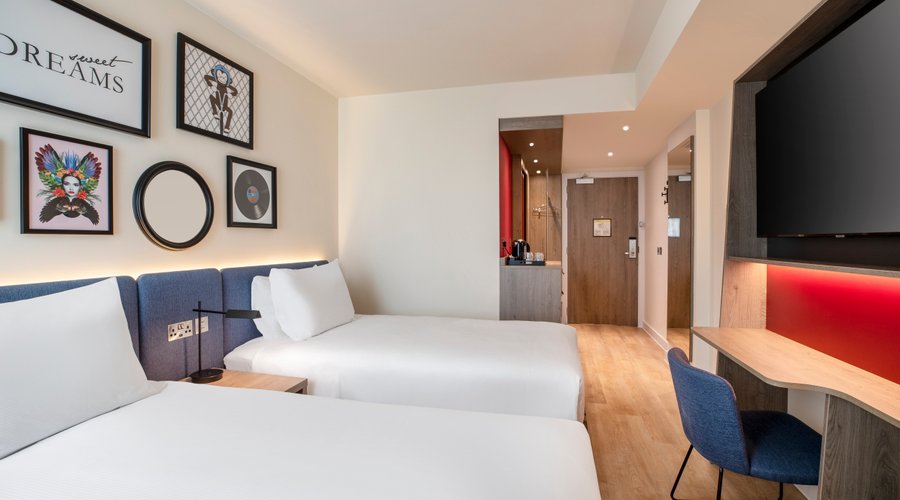 Twin Queen Double Double Bedroom