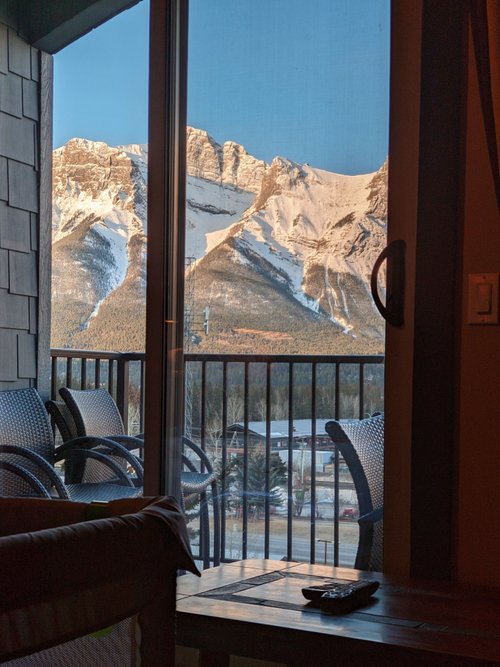 Silver Creek Lodge - UPDATED Prices, Reviews & Photos (Canmore, Alberta ...