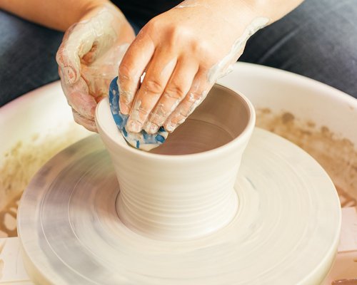 Pottery Wheel Classes - Hands On Art 4 Everyone