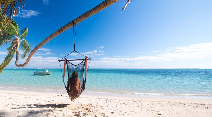 Hammock Chairs and hammocks by the beach