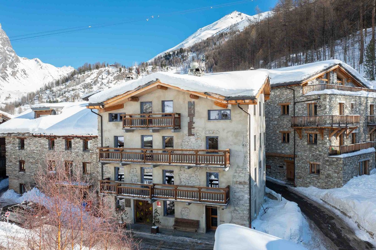 Take a tour of Club Med Val d'Isère - France [360°]