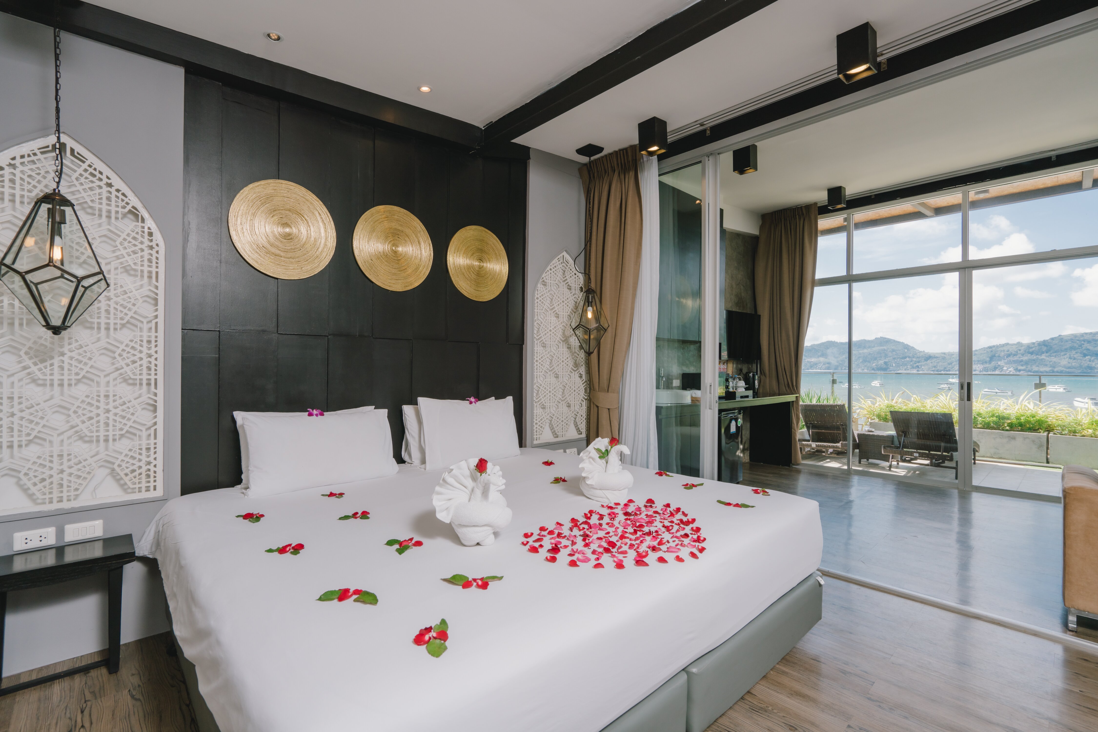 Patong Signature Boutique Hotel UPDATED 2024 Prices Reviews