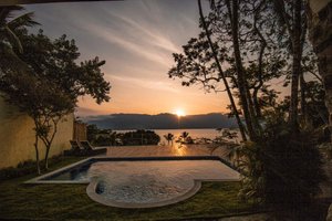 Piscina e praia