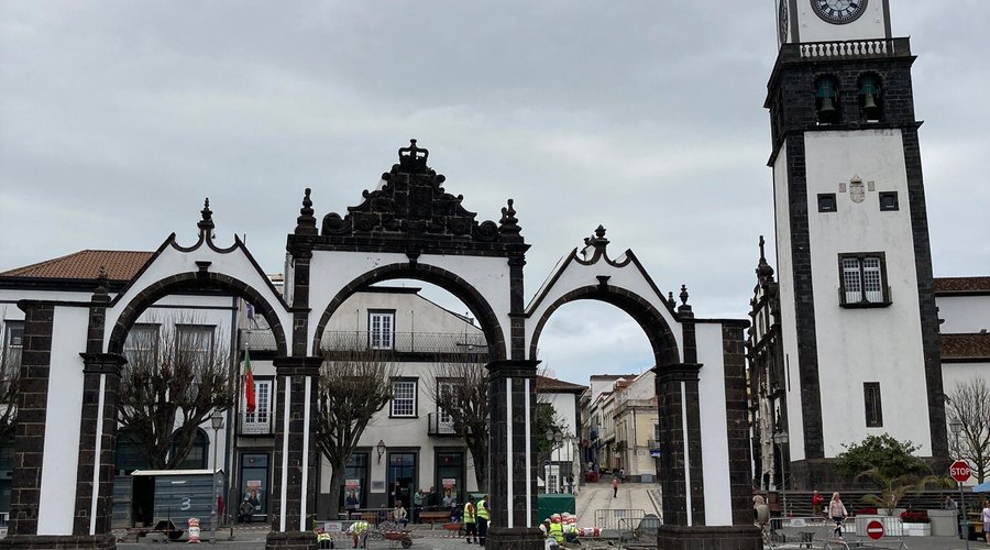 Die Portas da Cidade in Ponta Delgada