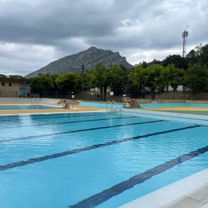 piscine communale de Saint-Hippolyte du Fort ouverte juillet/Aout