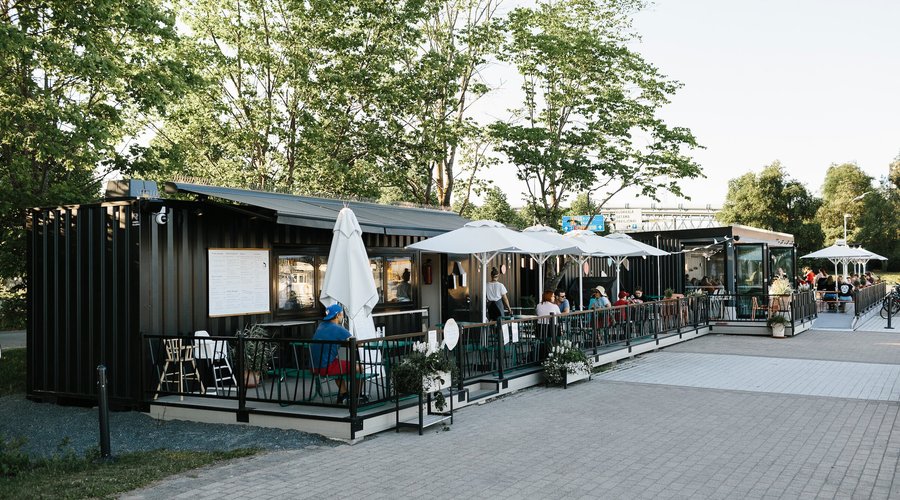 Morton cafe is located at the other end of our terrace.