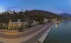 Yog Niketan by Sanskriti in Rishikesh