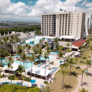 Resort outdoor views of the building, pool and beach