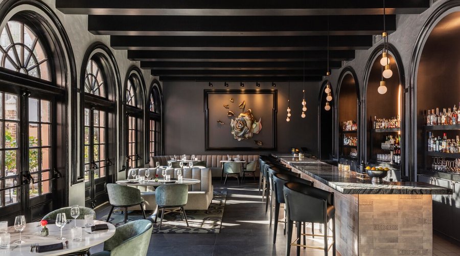 Iron Rose Bar & Restaurant