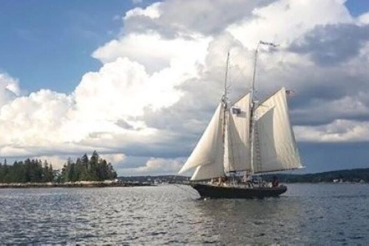 Boothbay Harbor Schooners - Schooner Eastwind & Applejack