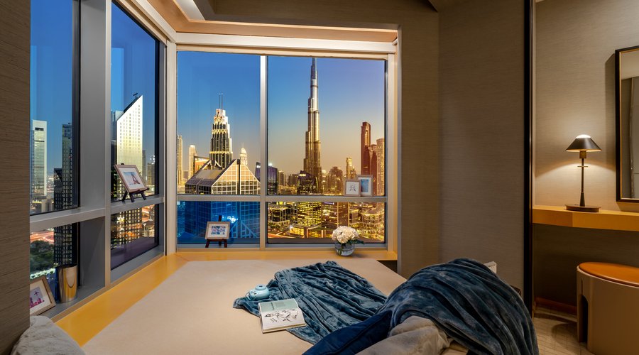Picture Perfect Room - The View