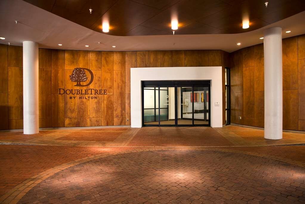 DOUBLETREE BY HILTON HOTEL WASHINGTON DC - CRYSTAL CITY - Updated 2023 ...