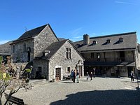 Conquer the Château Fort de Lourdes
