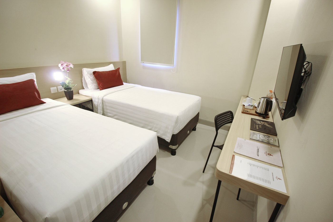 DIARA HOTEL CILEUNGSI Prices & Reviews (Indonesia)