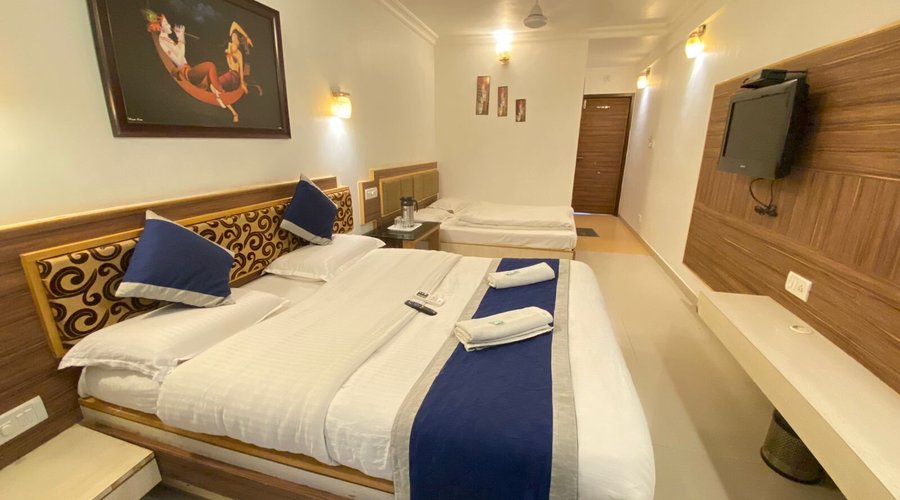 HOTEL CRYSTAL INN (Mount Abu, Rajasthan) 