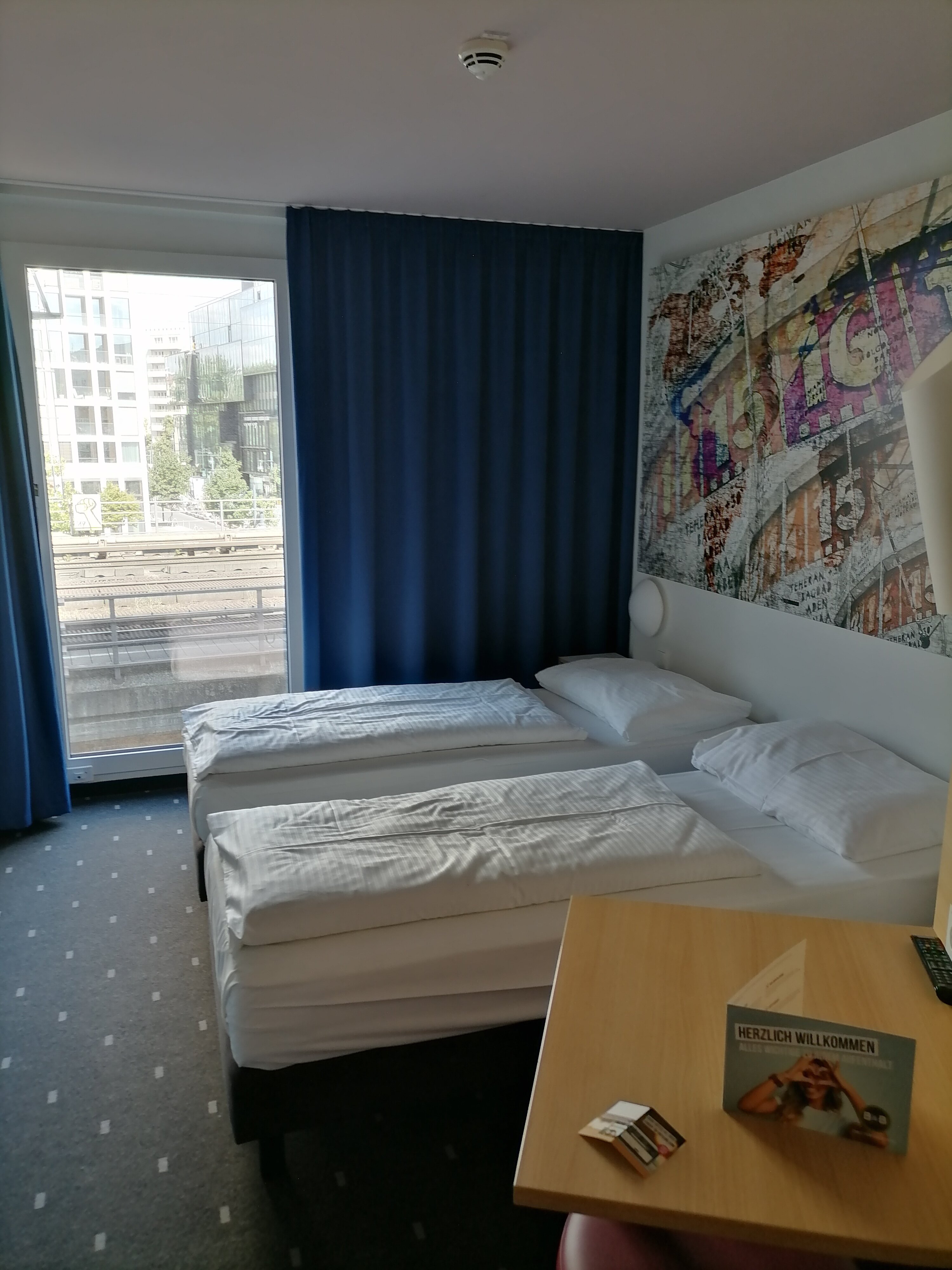 B&B HOTEL BERLIN ALEXANDERPLATZ (BERLIM, ALEMANHA): 188 Fotos ...