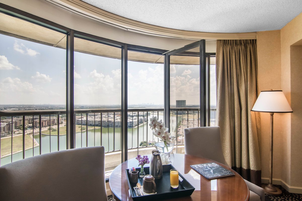 Omni Las Colinas Hotel - hotel rooms