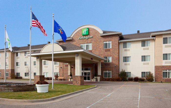 HOLIDAY INN CONFERENCE CTR MARSHFIELD, AN IHG HOTEL $131 ($̶1̶5̶1̶ ...