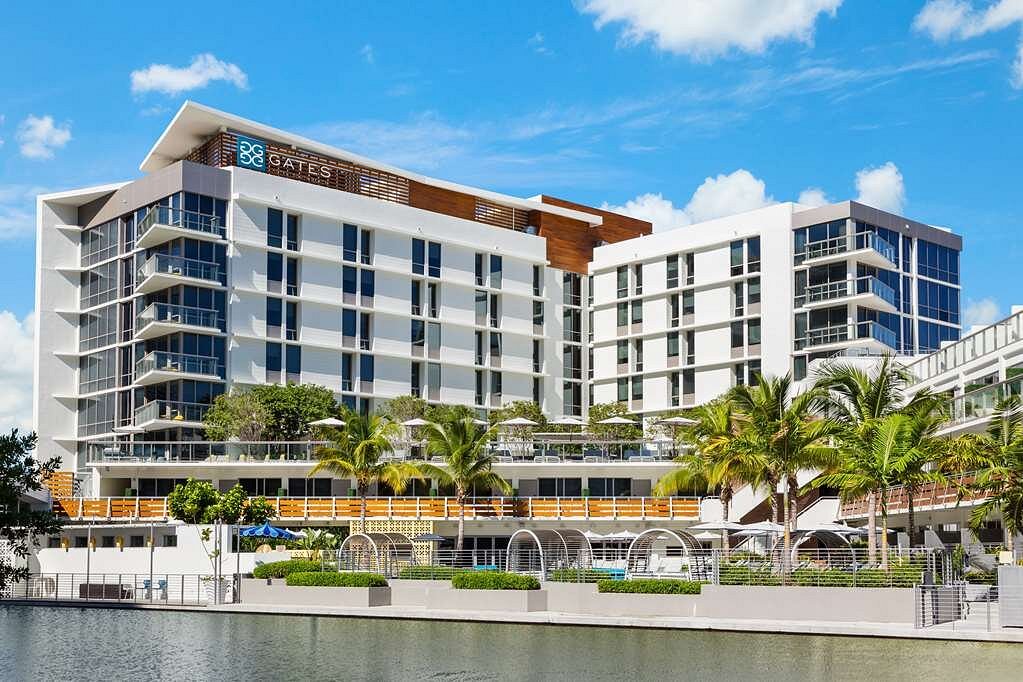 Pet-friendly Hotels in Miami and Miami Beach