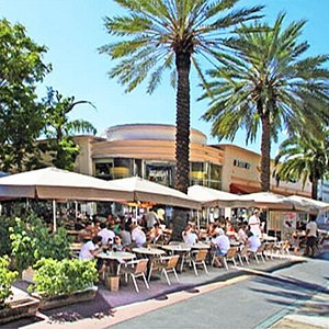 Review of Lincoln Road Mall  Miami Beach, Florida - AFAR