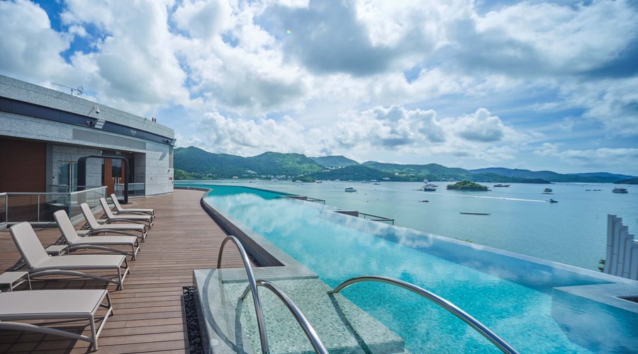 Infinity Swimming Pool