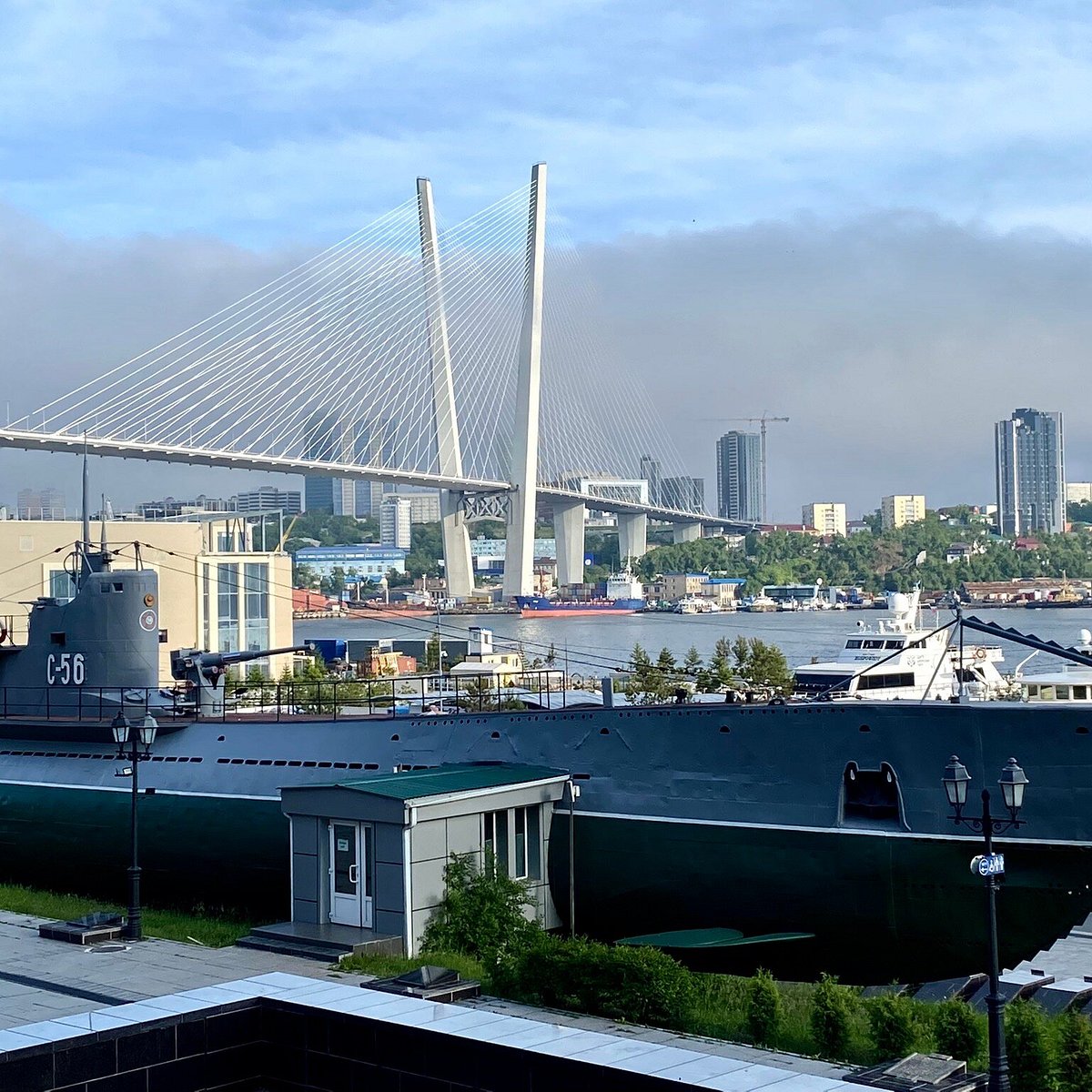 St владивосток. Адмиральский сквер Владивосток. Токио море Владивосток.