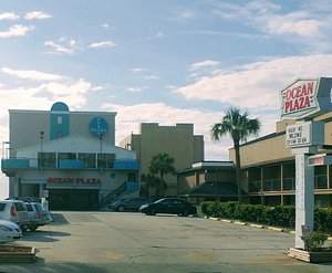 I'm sure a Mr. Clean magic eraser would take this off. Guess they don't  care? - Picture of Atlantic Paradise Inn & Suites, Myrtle Beach -  Tripadvisor