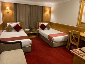 Room & Suite