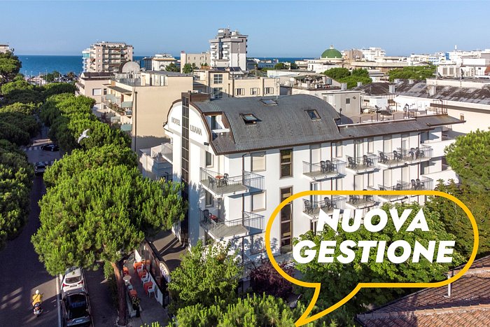 Hotel con Parcheggio Privato e Garage a Riccione