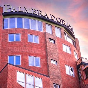 FRONT DEL HOTEL