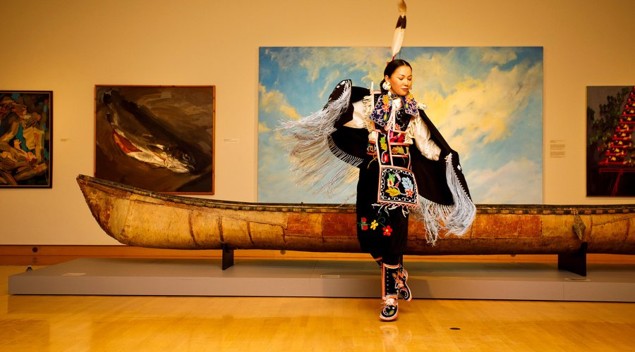 Professional Dancer Kyana Kingbird
