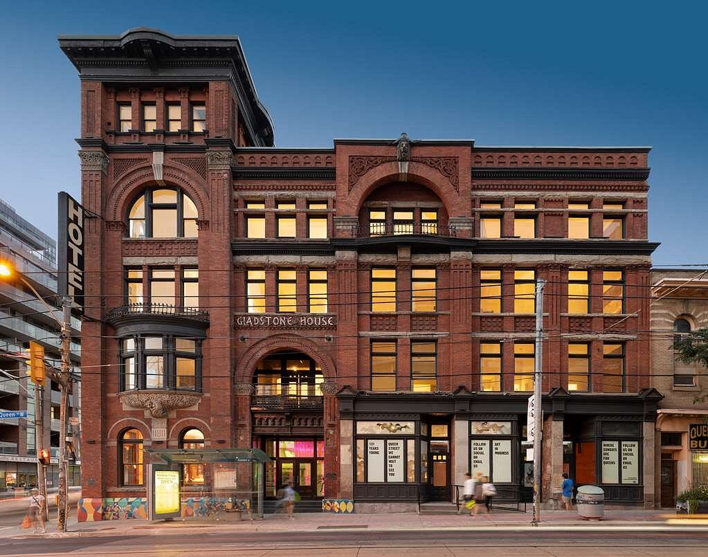 Top Hotels Closest to Queen Street West in Old Toronto