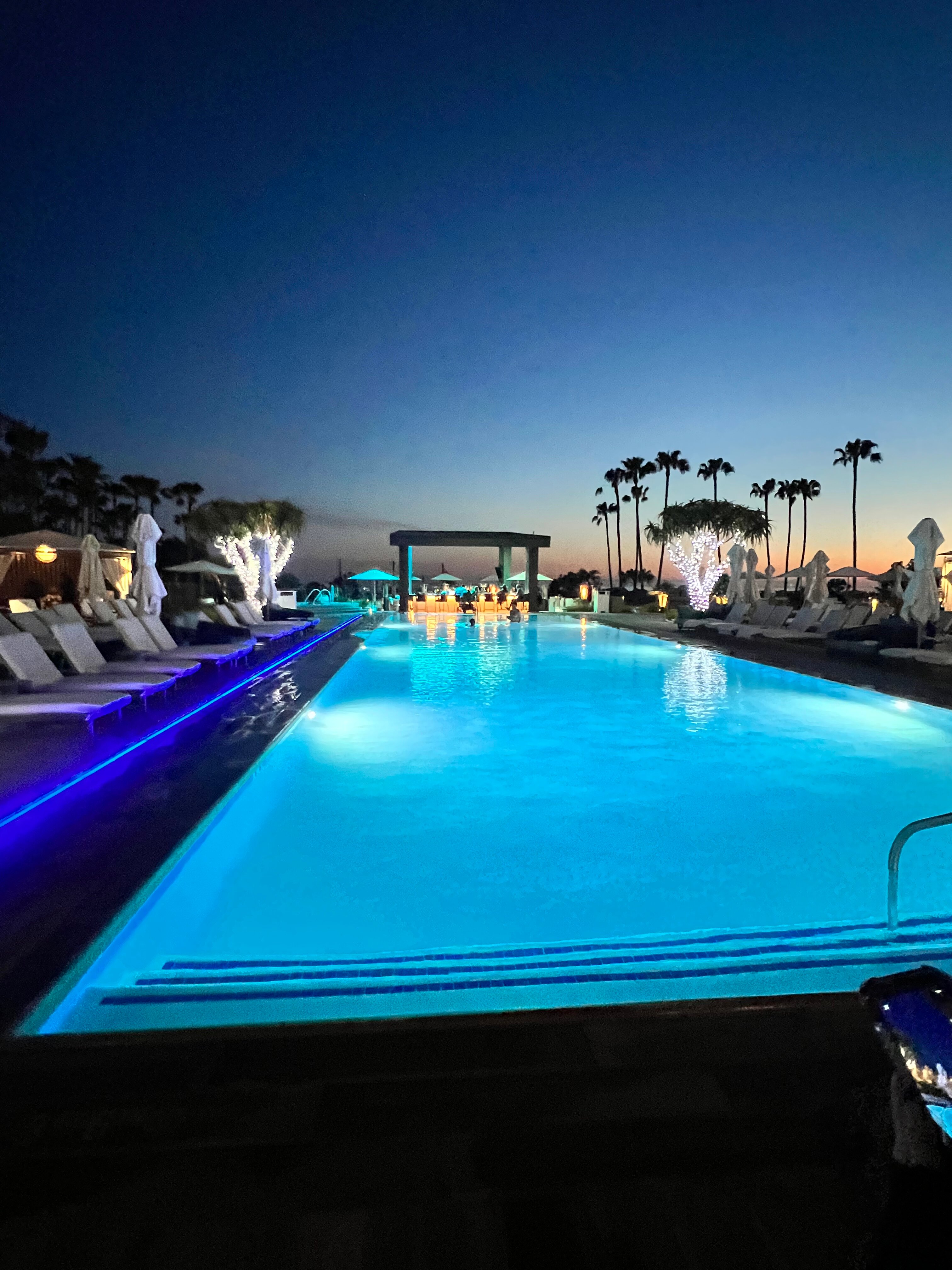 VEA Newport Beach, A Marriott Resort & Spa Pool Pictures & Reviews ...