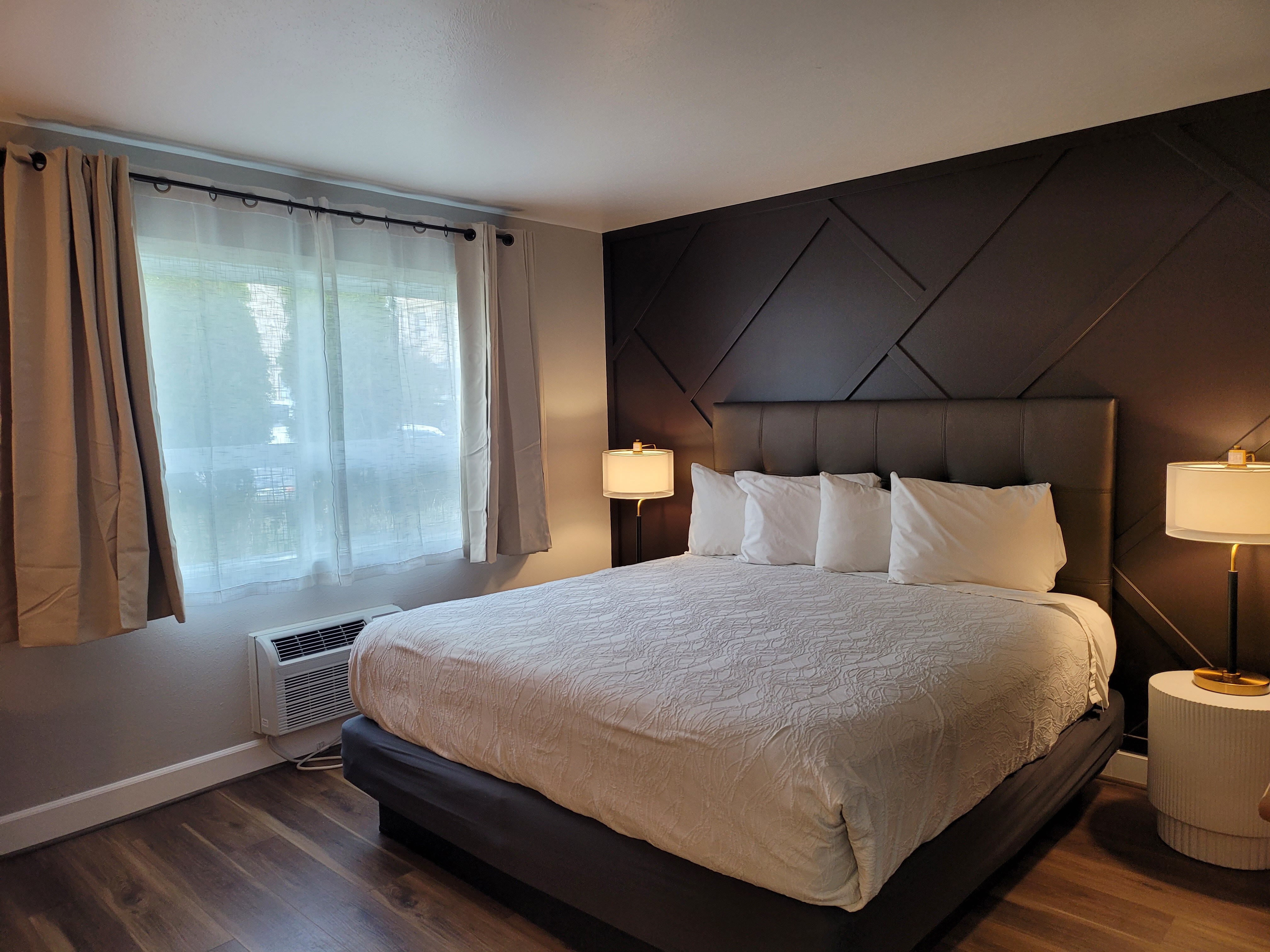 THE BRIDGE STREET INN Updated 2024 Prices Hotel Reviews Baker City   King Signature Suite 