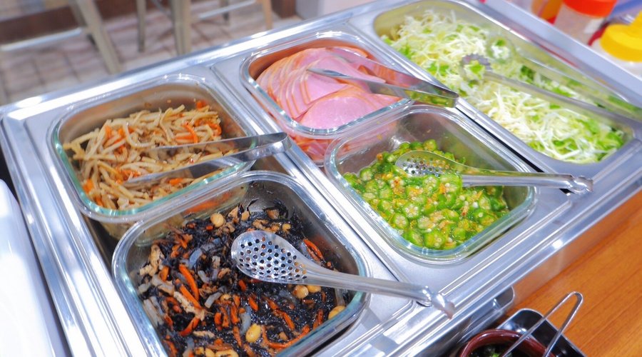 無料朝食バイキング