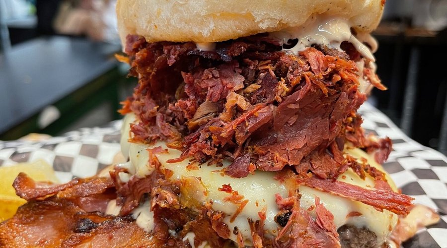 Monster Burger - Pastrami (homemade), Bacon (homemade) & Beef 