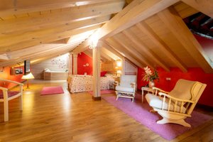 Room & Suite
