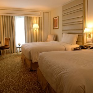 Executive Twin/Twin Guest Room