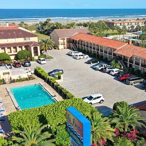 La Fiesta Ocean Inn and Suites