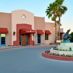 Entrance Driveway