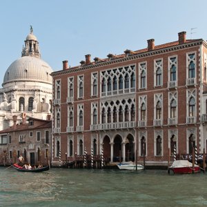 Sina Centurion Palace Exterior