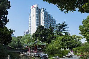 New Centralized Parking at Shanghai Hongqiao Airport